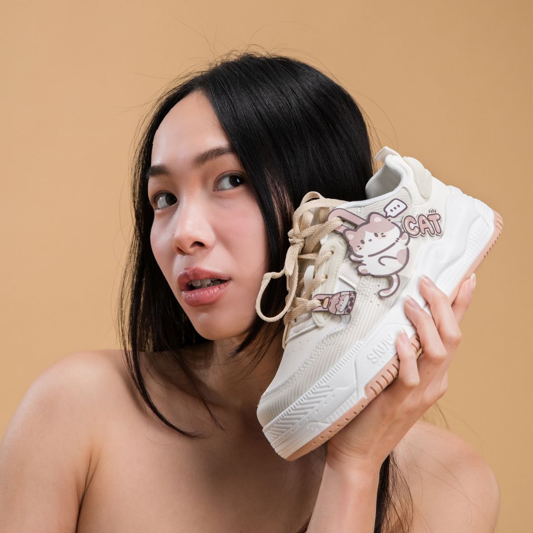 Boba Lovin Chubby Kitty White Sneakers - Women's – Bobo's House