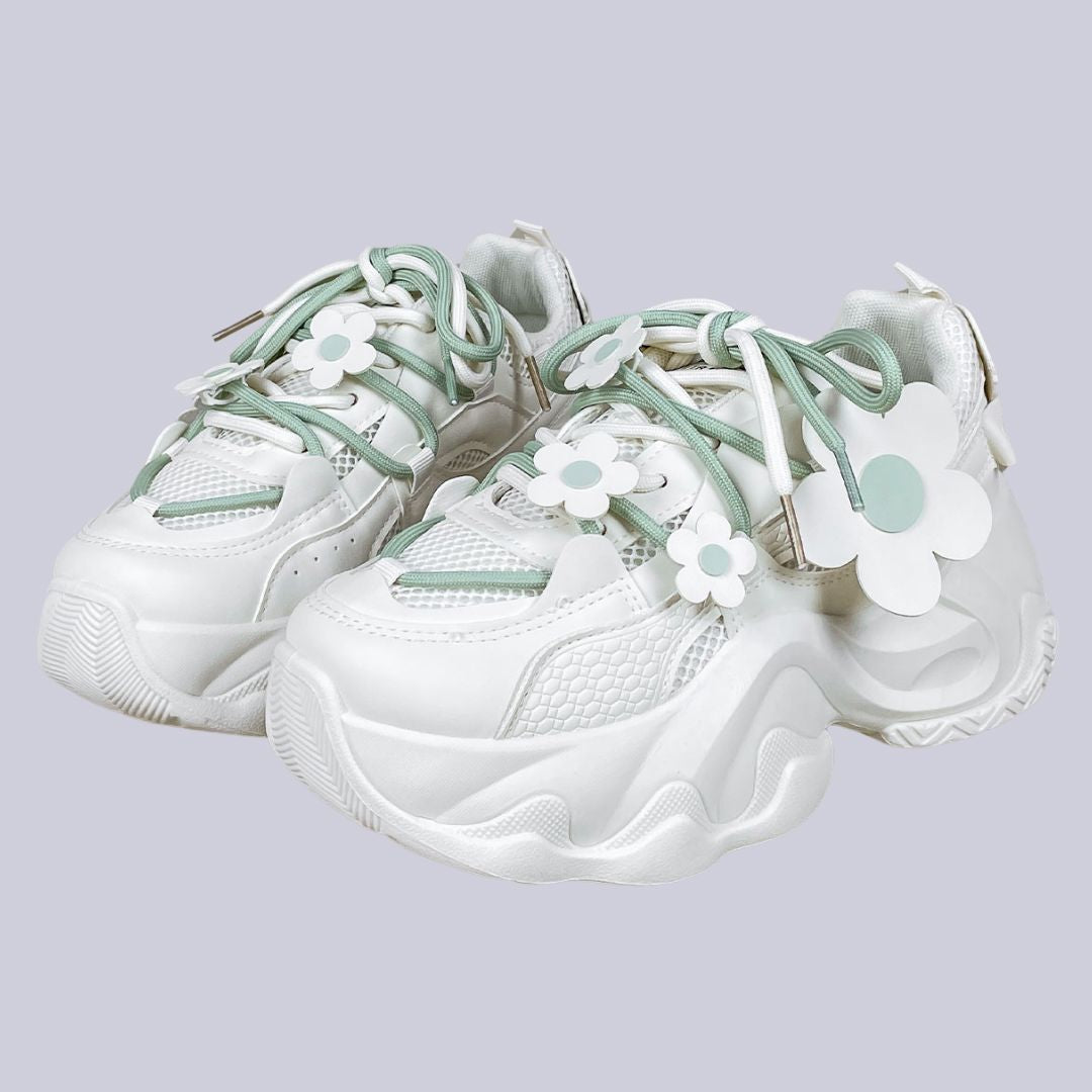 Matcha Green Daisy Flower Charm Chunky Sneakers – Women's Bobo's House US 5 | EU 35 