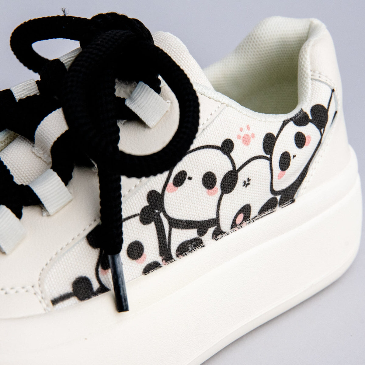 Ultra Chunky Sole Panda Casual Sneakers - Women&#39;s Bobo&#39;s House 